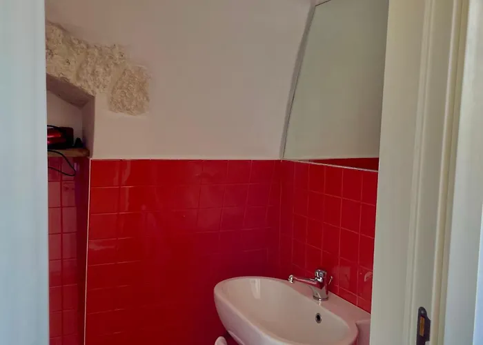 Palazzo Agrusti - Residenza D'epoca 3*